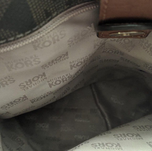 MK Hamilton - Picture 2 of 4